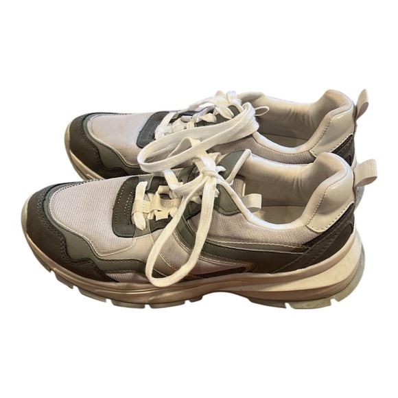 A NEW DAY sneakers - Picture 2 of 6